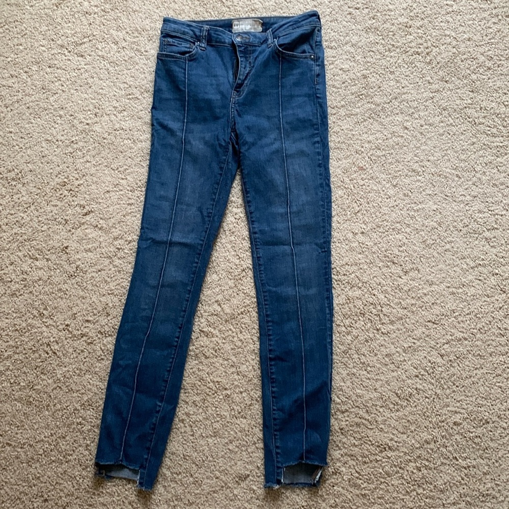 Free People cropped, straightforward leg jeans, size 27R.